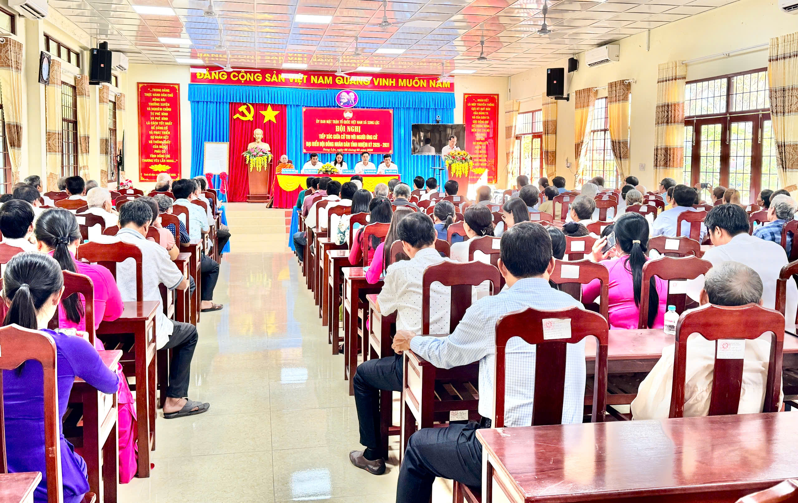 Ủy ban Mặt trận Tổ quốc Việt Nam xã Song Lộc tổ chức Hội nghị Tiếp xúc giữa Cử tri với Người ứng cử Đại biểu Hội đồng Nhân dân tỉnh Nhiệm kỳ 2026 – 2031