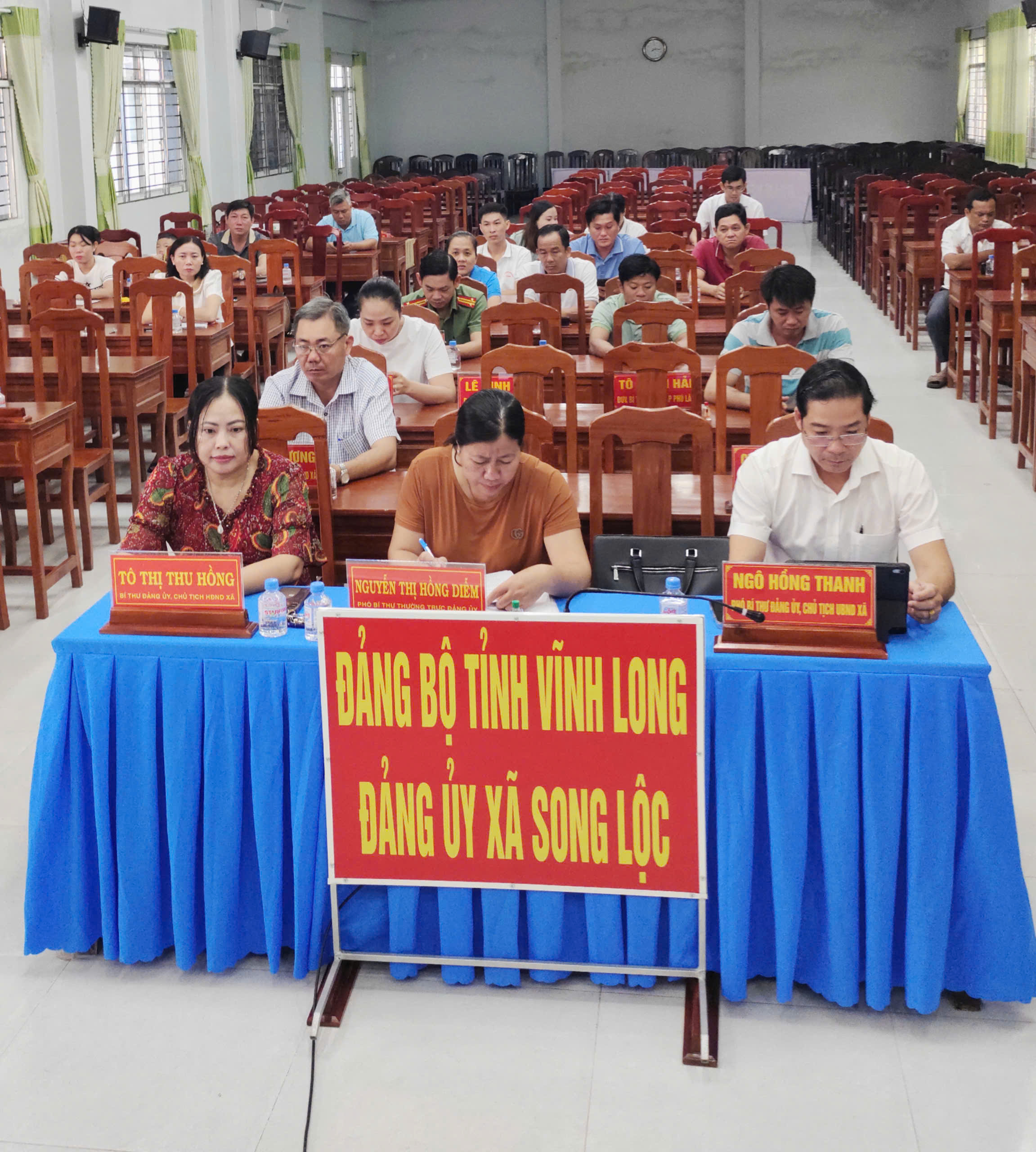 Xã Song Lộc tham gia Hội nghị bồi dưỡng, cập nhật kiến thức, kỹ năng công tác xây dựng Đảng