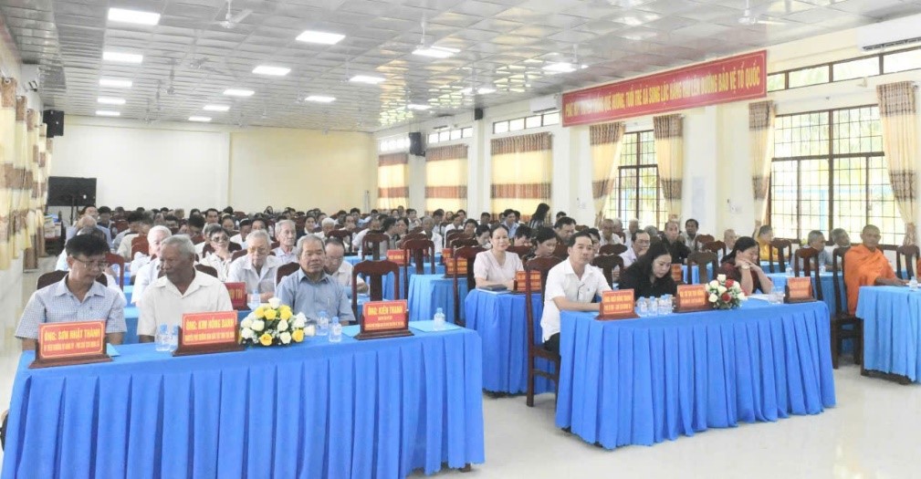 Xã Song Lộc tổ chức Hội nghị lấy ý kiến đóng góp Dự thảo Đề án sắp xếp ấp trên địa bàn
